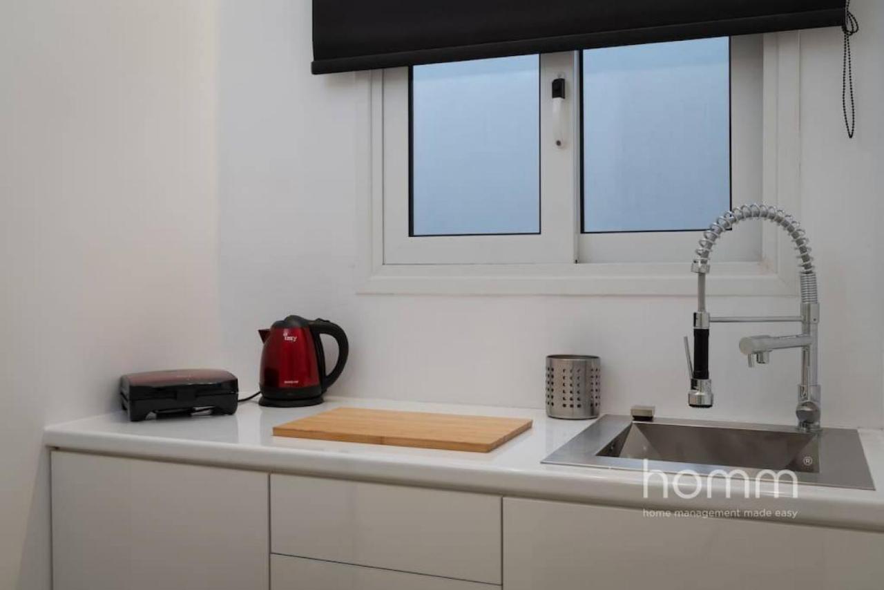 34Sqm Minimal Homm Apartment With Acropolis View เอเธนส์ ภายนอก รูปภาพ